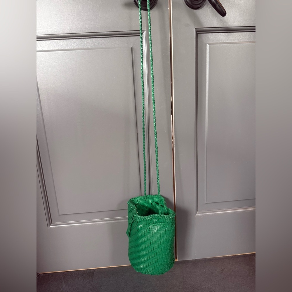 Dragon Diffusion Green Woven Bucket Crossbody - Picture 2 of 3